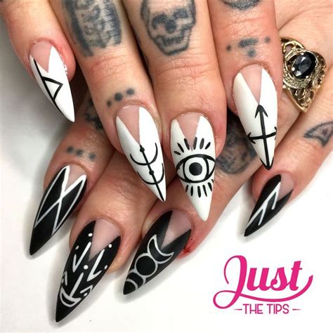 Witchcraft nails holland